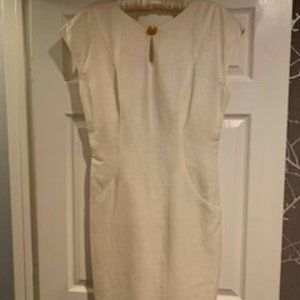 Ecru linen short-sleeve dress with criss-cross back